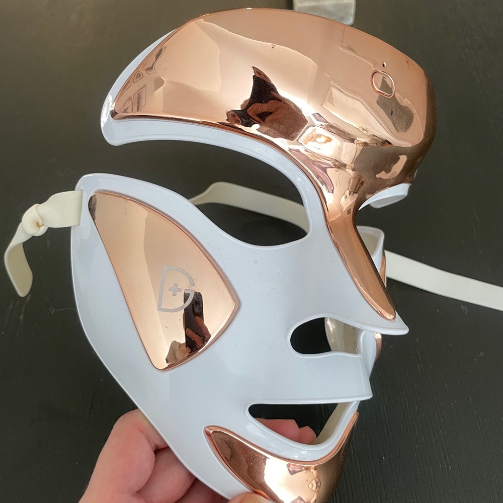 Dr. Dennis Gross LED Face Mask in White and Rose Gold